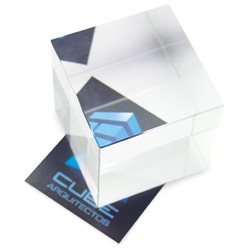 Original cristal cubo con efecto vista lateral y estuche imantado · Merchandising promocional de Trofeos · Koala Rojo